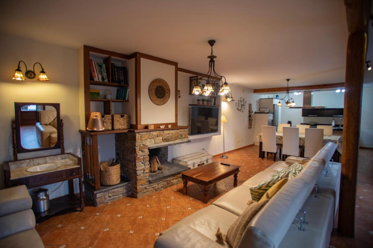 Casa Ria De Navia Guest House Ngoại thất bức ảnh