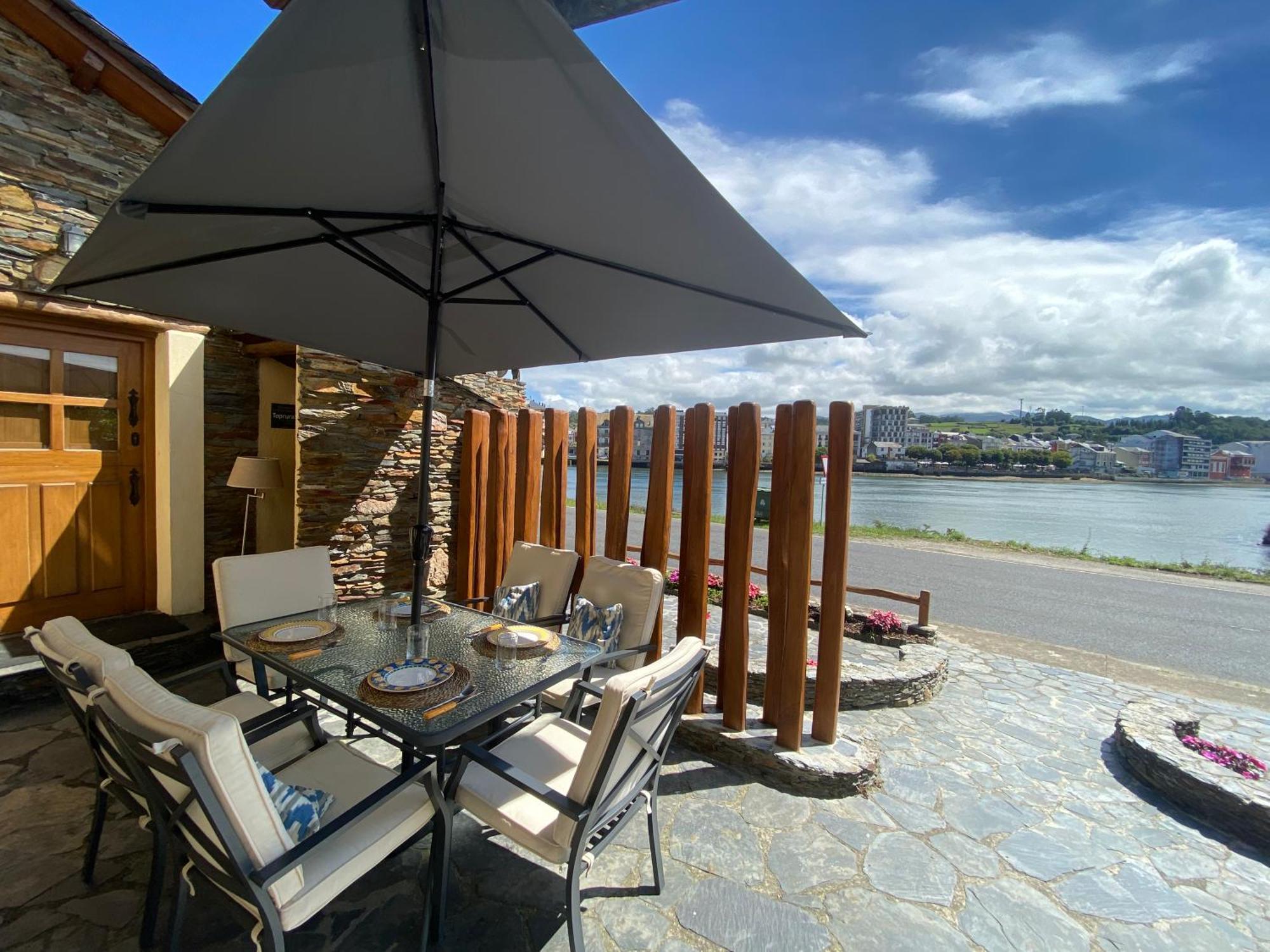 Casa Ria De Navia Guest House Ngoại thất bức ảnh
